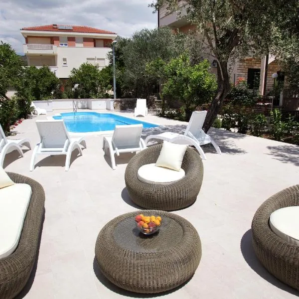 Villa Sun、セゲット・ヴラニツァのホテル