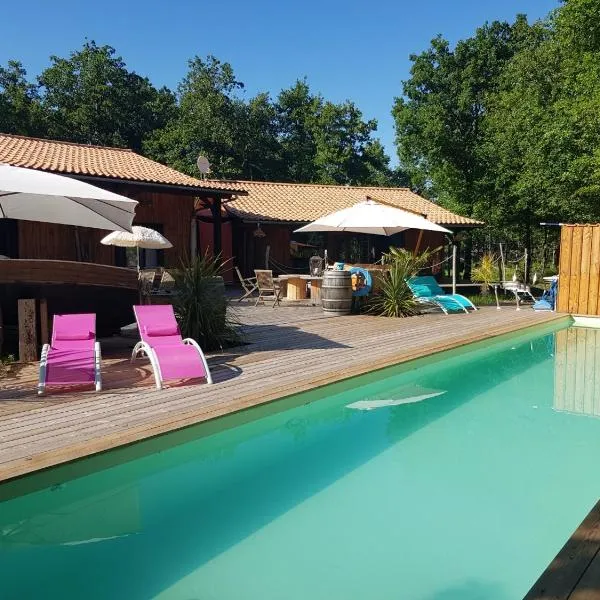 Au Bois Flotté – hotel w mieście Hourtin