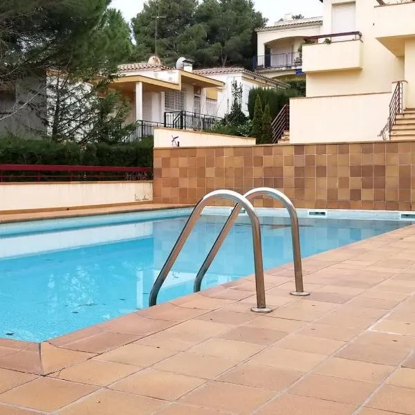 Preciosa casa con piscina de agua salada y aire acondicionado, hôtel à Llançà