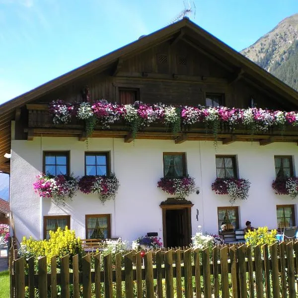 Haus Bödele, hotel v Sankt Leonhard im Pitztal