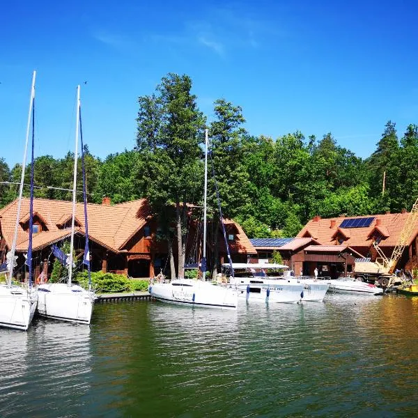 POD DEBEM Kompleks Zeglarsko-Rekreacyjny, hotel in Ruciane-Nida