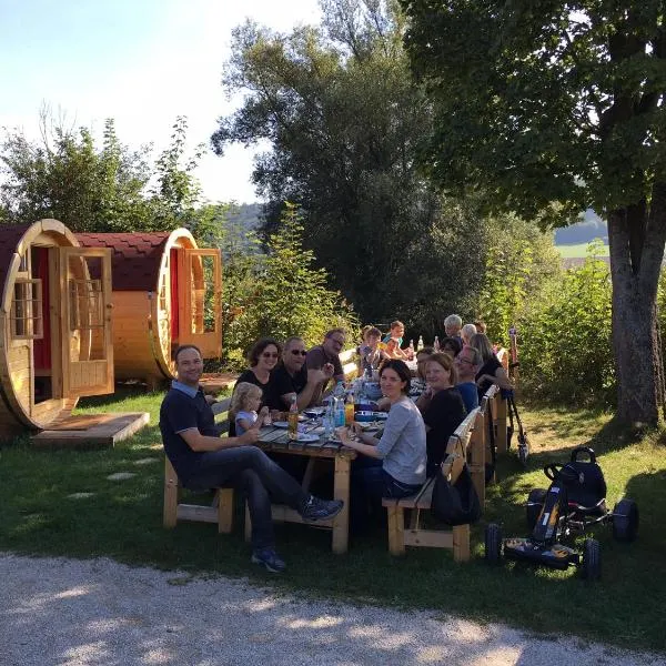 NATURAMA BEILNGRIES - Naturparkcamping und Fasshotel – hotel w mieście Beilngries