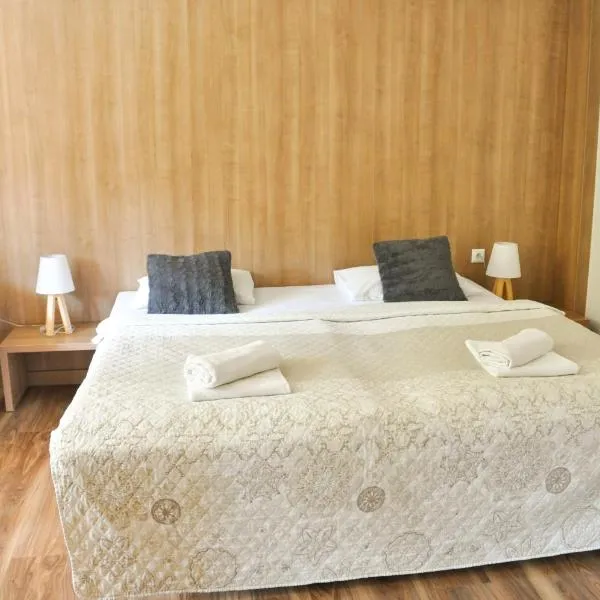 Hotel Garni, hotel i Považská Bystrica