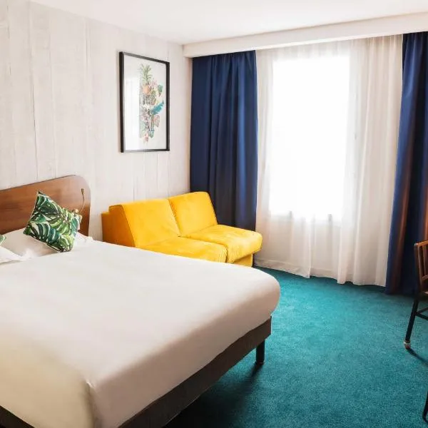 KOPSTER Hotel Lyon Groupama Stadium，位于德希内斯·尚皮埃的酒店