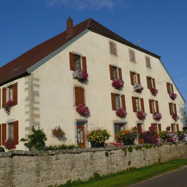 Le P'tit Bonheur: Chilly-sur-Salins şehrinde bir otel