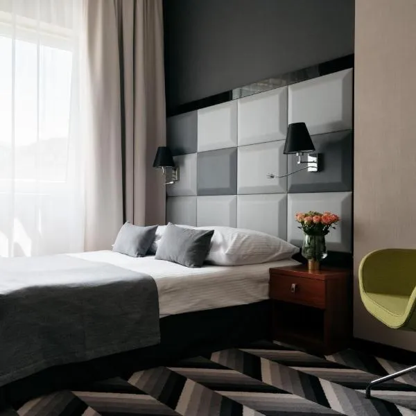 Hotel Apis, khách sạn ở Kraków