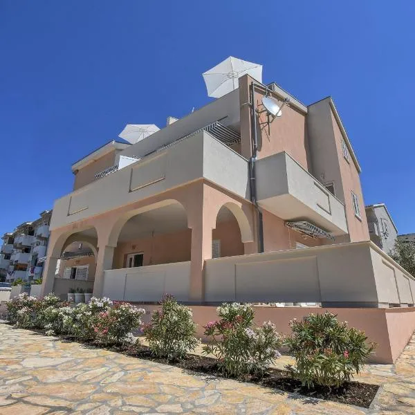 Villa Magena - Luxury Apartments in Pag Center, hotel en Sušanj