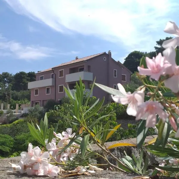 Amaryllis residence, apartment Diana & Deluxe rooms with shared kitchen, hotel sa Veli Lošinj