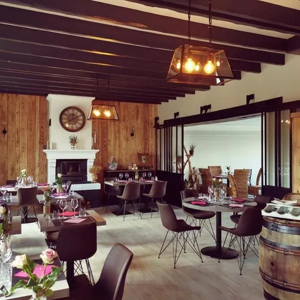 Auberge Saint-Jean, hotel v destinaci Villequier-Aumont