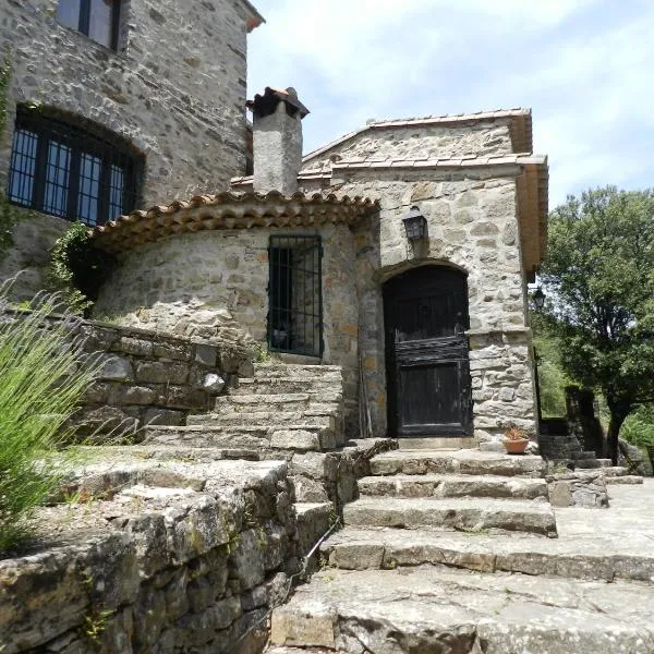 Chambre Cévennes: Piscine, lamas, rivière, hotel em Cros