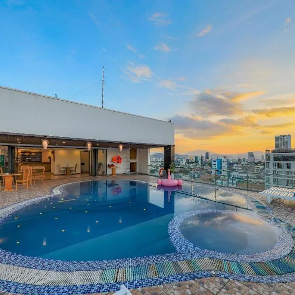 Merry Land Hotel Da Nang, khách sạn ở Đà Nẵng