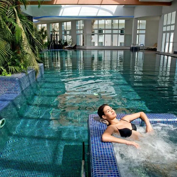 TUI SUNEO Royal Kenz - All Inclusive, hotel v destinaci Marsá al-Qantáwí
