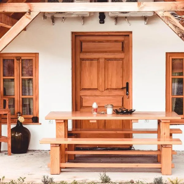 Sobe na vinskoj cesti Zmajevac, hotel v destinaci Zmajevac