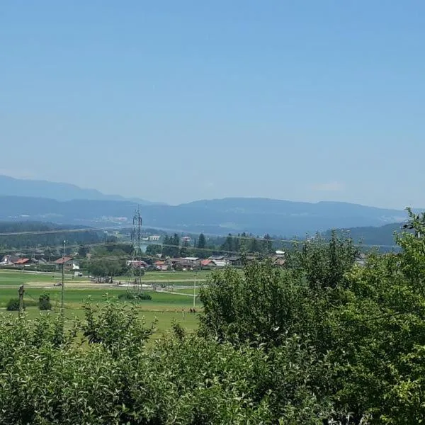 Haus Sonja, hotelli kohteessa Faak am See