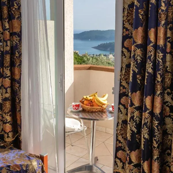 " Villa Kruna Lux ", hotel in Budva