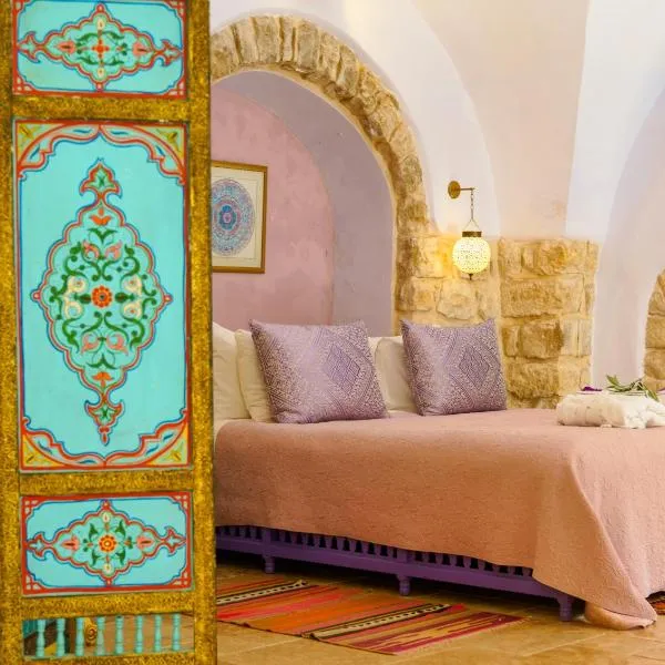 The Way Inn - Boutique Suites: Safed şehrinde bir otel