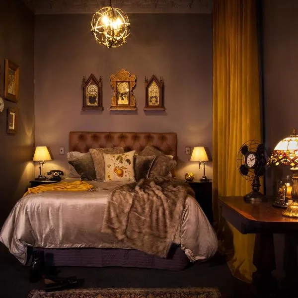 The Royal Hotel Featherston - Boutique Hotel, hotel v destinaci Featherston