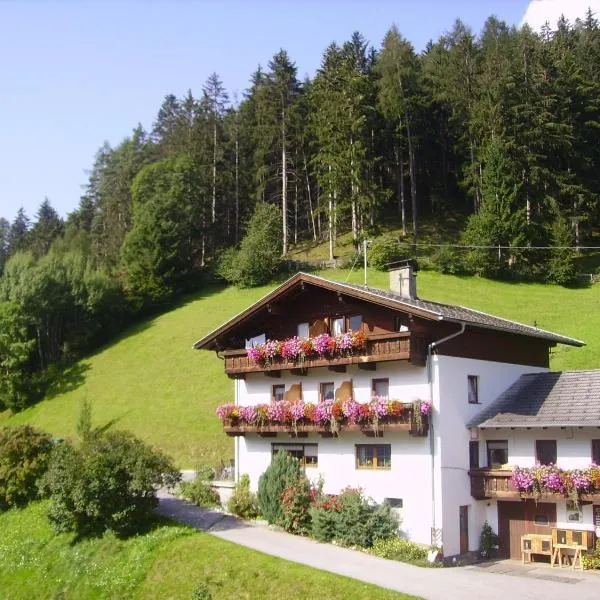 Alpenbauernhof Gröbenhof, hotel v destinaci Fulpmes