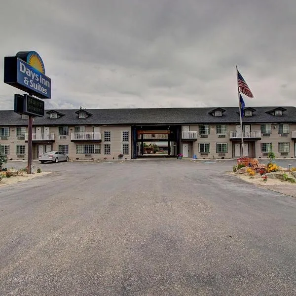 Days Inn & Suites by Wyndham Lolo, отель в Лоло