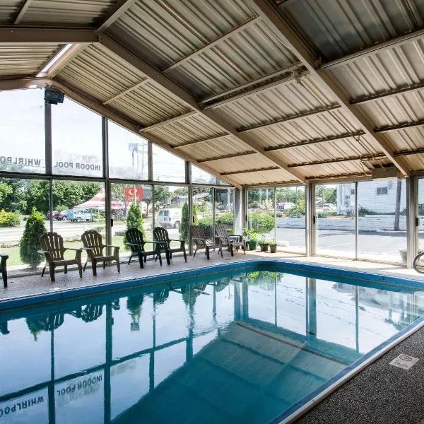 Econo Lodge by Choice - Cape Cod, hotel in West Yarmouth
