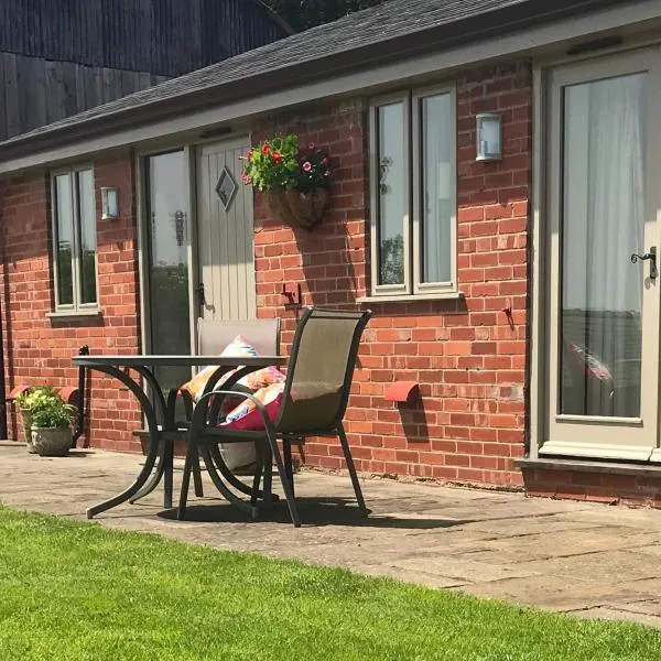 Gaer Fawr Barns, hotel en Meifod