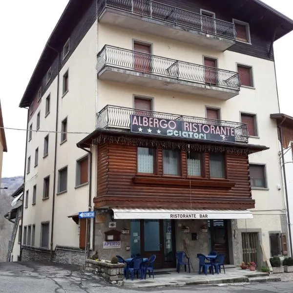Albergo Ristorante Sciatori, hotel u gradu 'Le Tagliole'