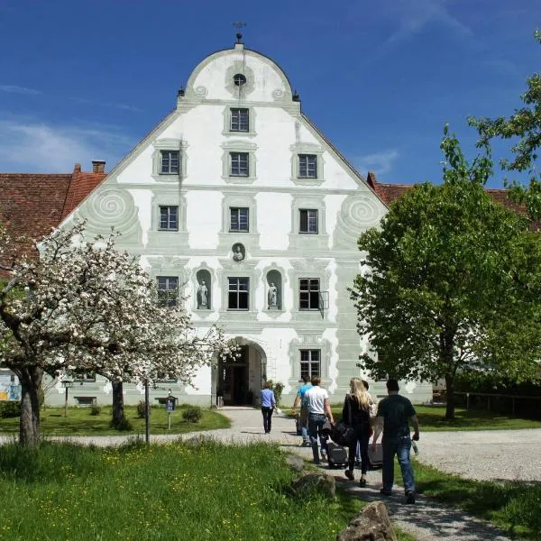 Zentrum für Umwelt und Kultur - Gästehaus und Jugendbildungseinrichtung im Maierhof, hôtel à Benediktbeuern