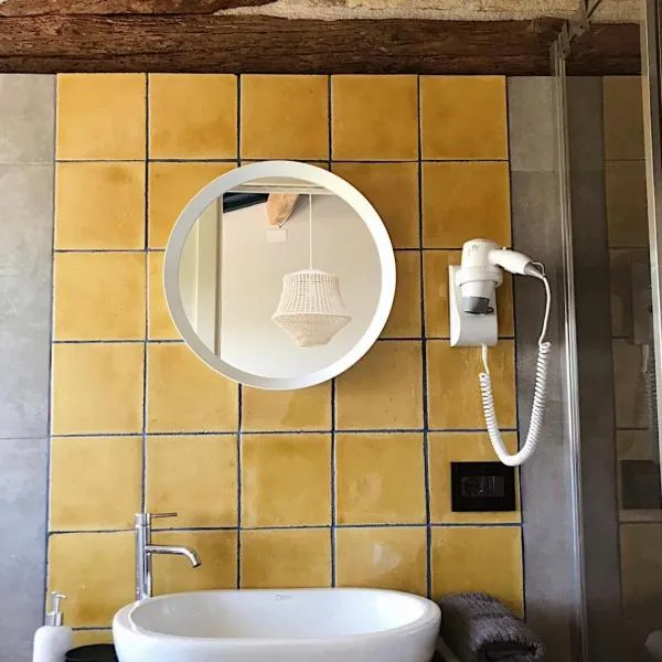La Trave, hotel v destinaci Montecosaro