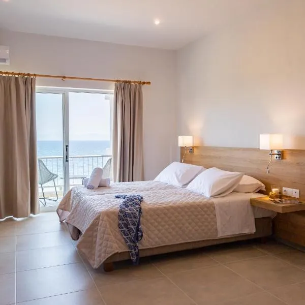 Euphoria Blue studio apartments, hotel in Artemida