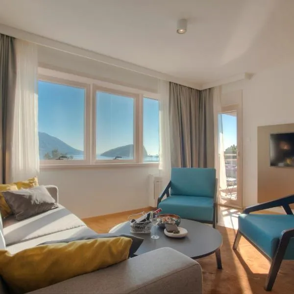 Fontana Hotel & Gastronomy, хотел в Будва