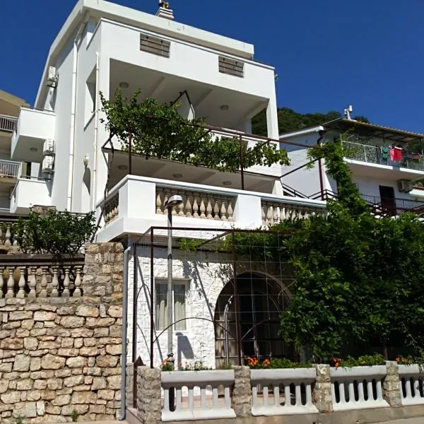 Apartmani Jovanovic, hotel v destinaci Petrovac na Moru