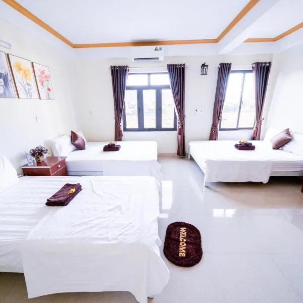 Golden Forest Homestay, hotel in Phong Nha