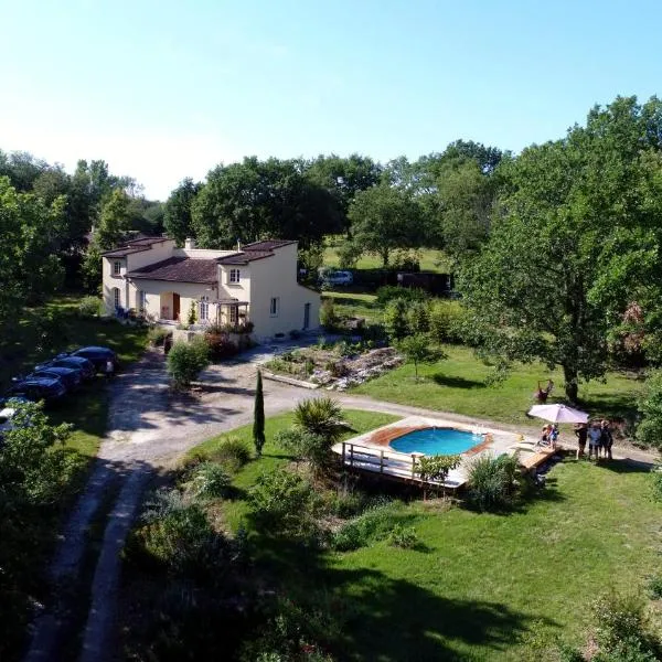 Bienvenue dans notre petit paradis, hotel v mestu Pelleport