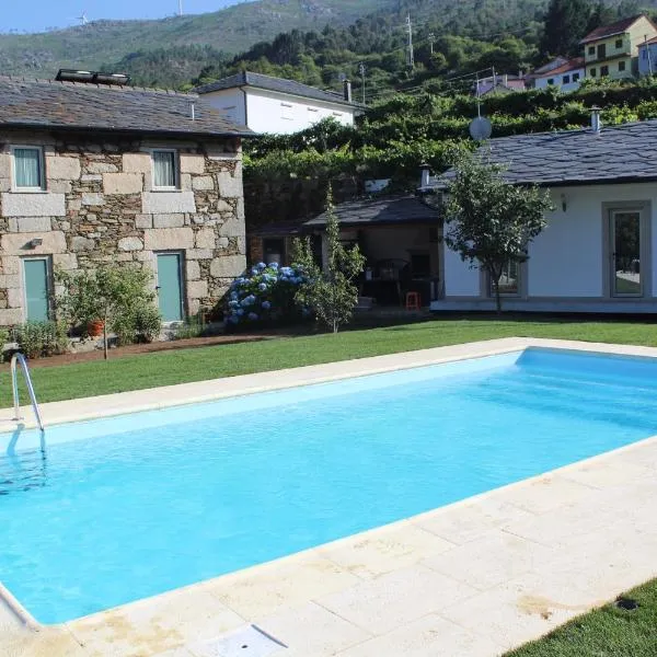 Recantos da Montanha, hotel v destinaci Candal