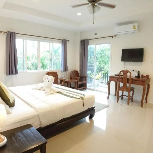 Baan Glangsuan Bang Kobua, hotel v destinaci Bang Chak