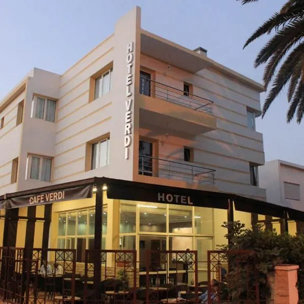 Hotel Cafe Verdi, hotel di El Jadida