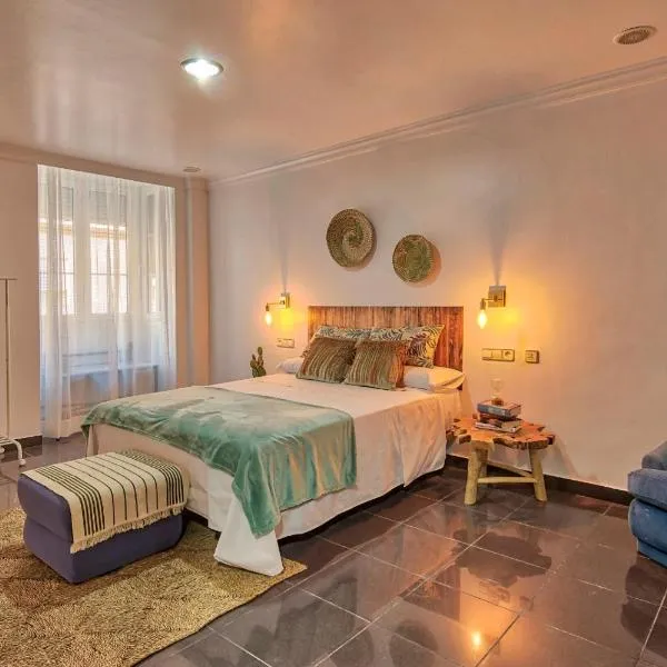 ROOMQUEO-Only Adults, hotel v destinaci Barbate