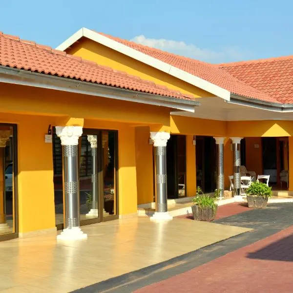 Selamod Village Guest House, hotel en Sun City