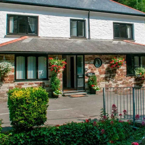 Natal House Bed & Breakfast، فندق في بولبيرو