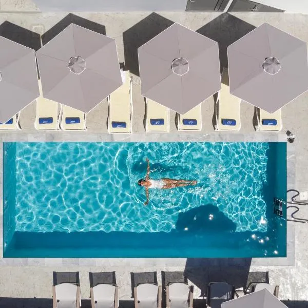 Athina Suites Luxury Suites Near The Sea Platanias, hotel v destinaci Plataniás