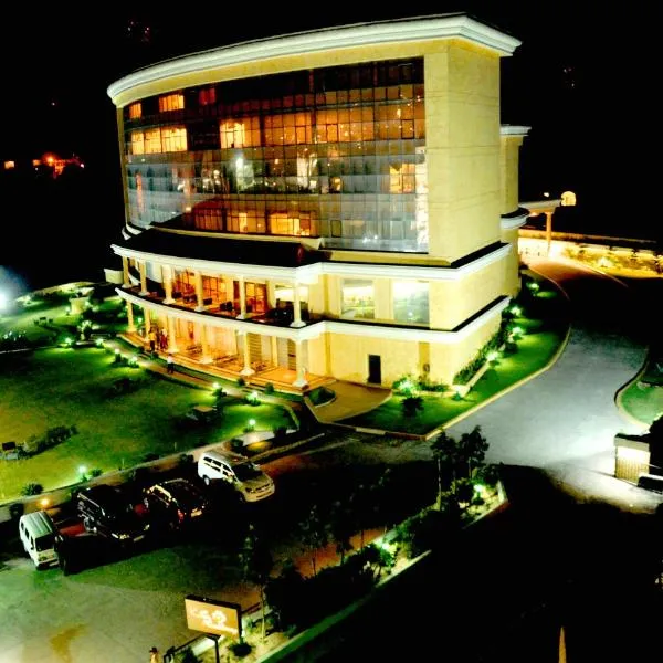 K C Residency, hotel in Manāra