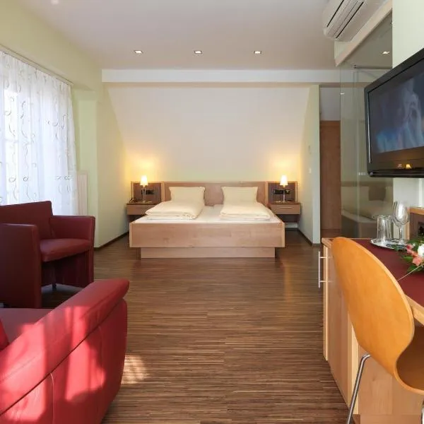 Weingut Skoff Original, hotel in Gamlitz