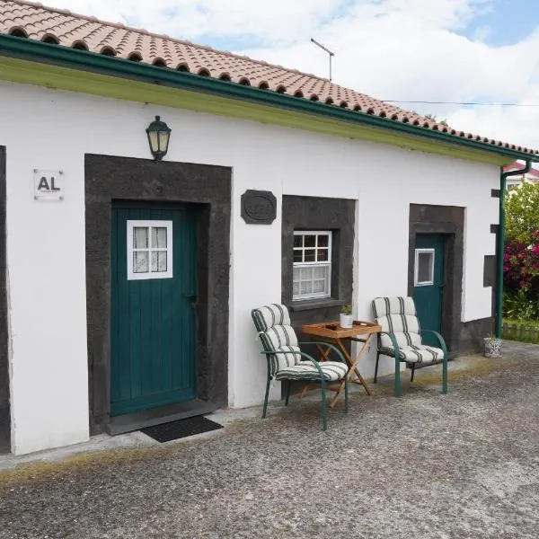 Casa do ti' Marrão, hotel v destinaci Praia da Vitória