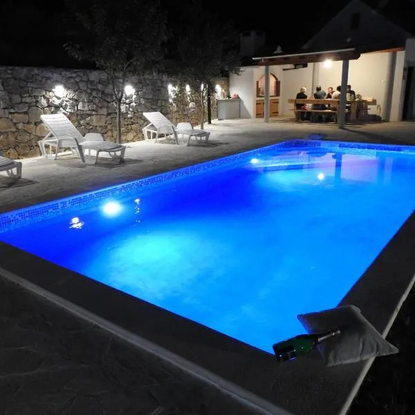 Holiday home Kastela Village, hôtel à Kaštela