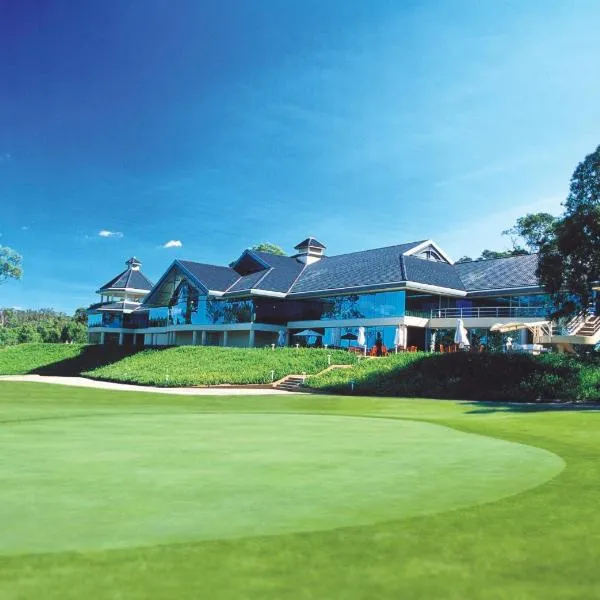 Riverside Oaks Golf Resort, hotel v destinaci Cattai