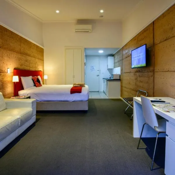 Crossroads Ecomotel, hotel in Port Augusta