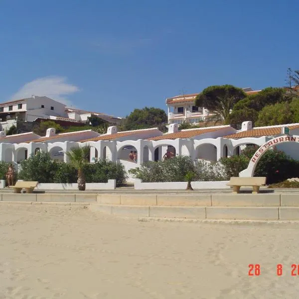 Apartamentos LLorca, hotel u gradu 'Platja de l’Almadrava'
