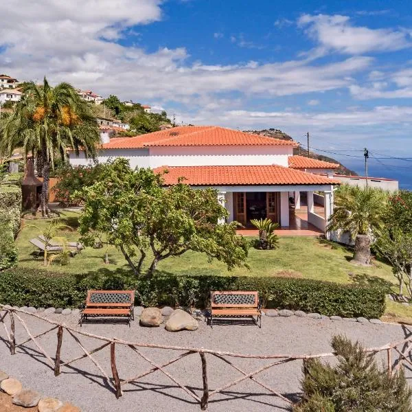 Southern Sunny House by An Island Apart, hotel v destinaci Calheta