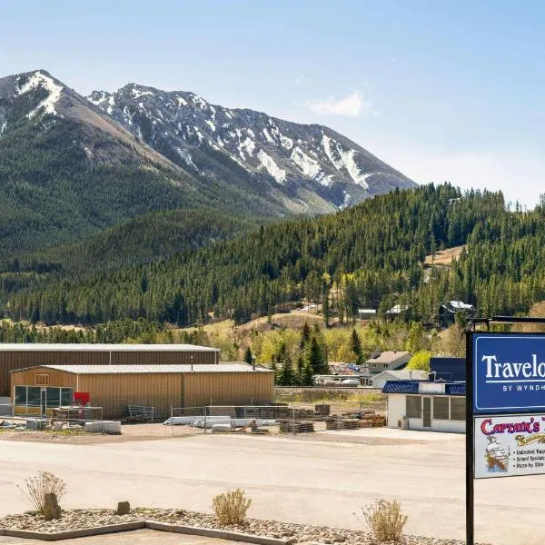 Travelodge by Wyndham Blairmore, hotel v destinaci Blairmore