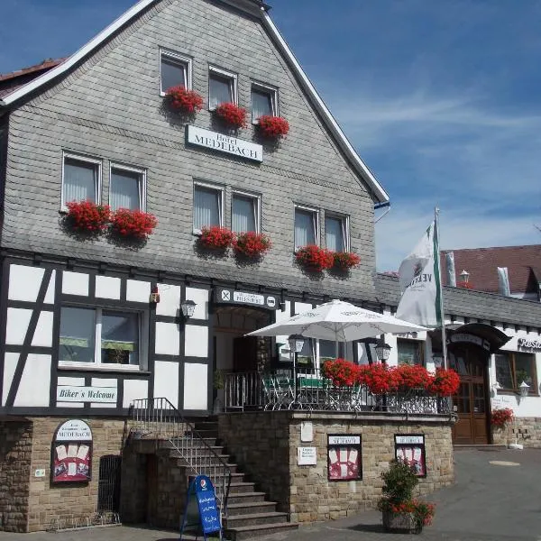 Hotel Medebach - Zum Schwanenkönig、メーデバッハのホテル